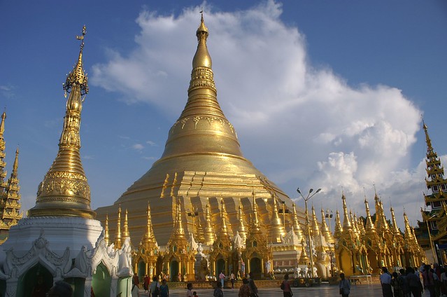 DSC010/Myanmar/Yangon/Paya Shwédagon Pagoda/Main Golden Stupa
