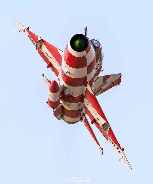 THP00153v2 - MiG-21UM 165 