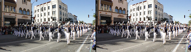Downington PA Marching Band in 3D at 2011 Rose Parade
