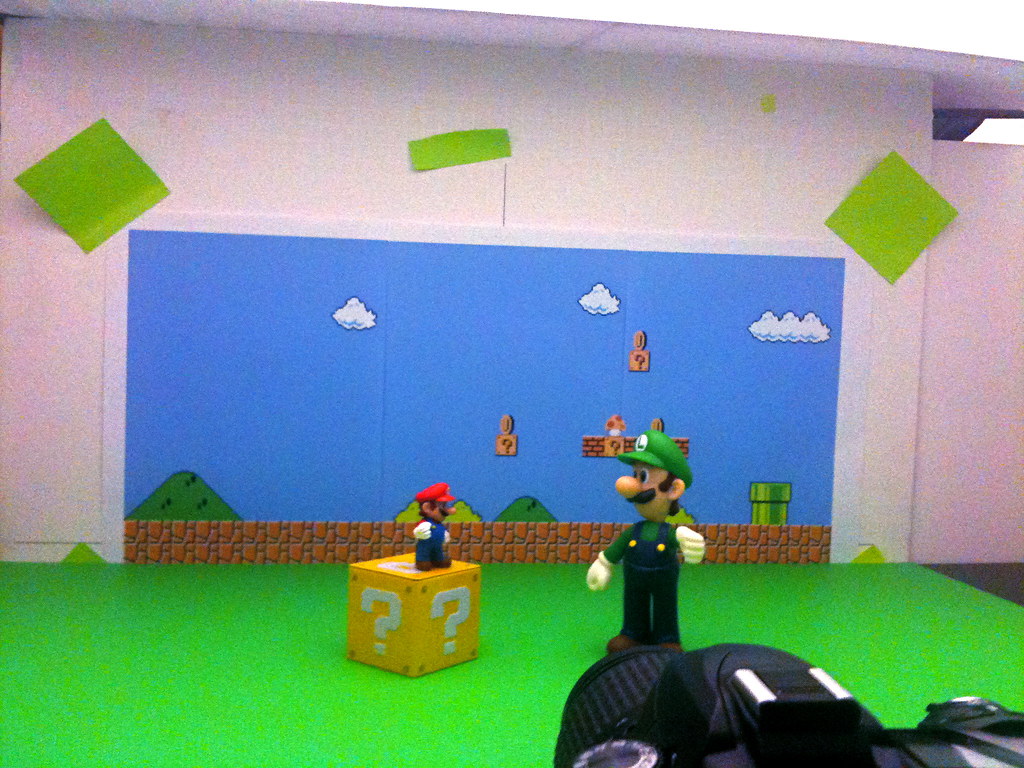 Mario vs. Super Luigi Setup