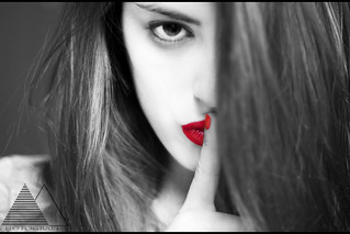 Shh, no más... | MolinaART | Flickr