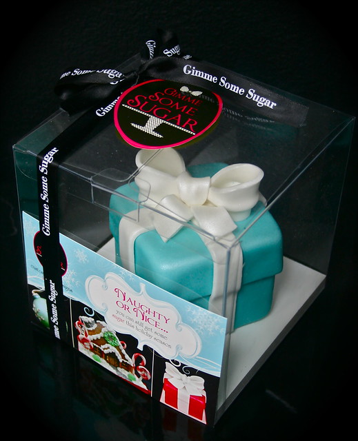 Tiffany's gift box cakelet