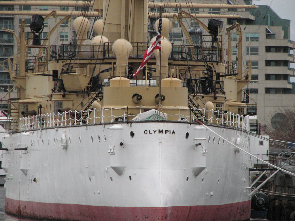 Protected Cruiser USS Olympia (C-6/CA-15/CL-15/IX-40)
