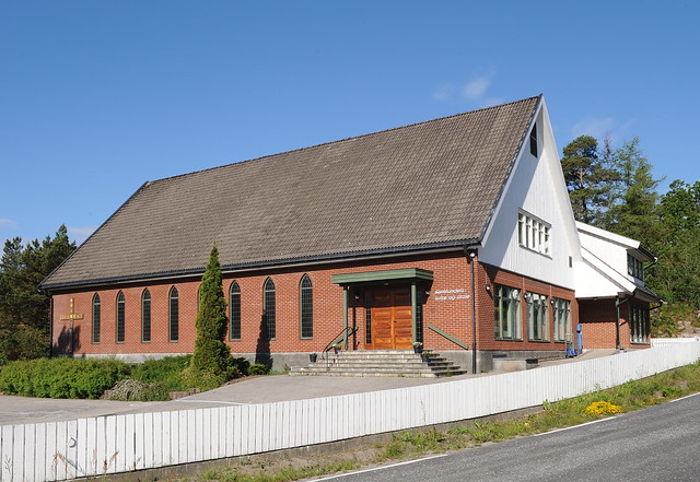 Samfundets kirke og skole (Søgne, Vest-Agder)