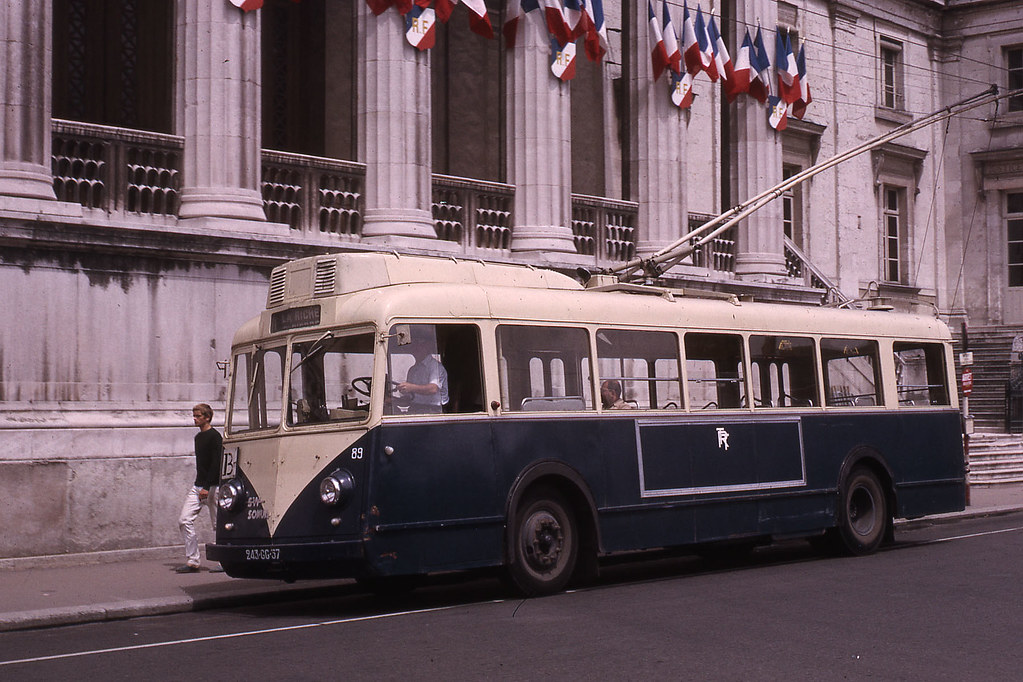 JHM-1966-0112 - Tours, trolleybus.