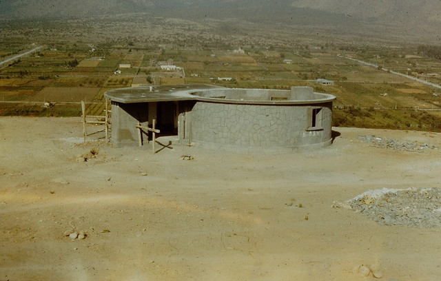 construccion del observatorio en el Cerro Calan 1958