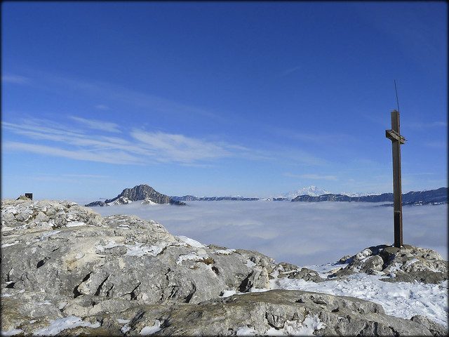 Mer de nuages et Mont-Blanc...... depuis le sommet du Charmant Som.