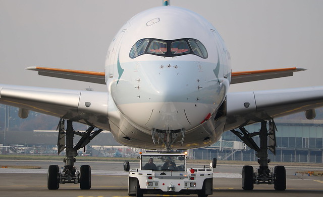 AIRBUS A350-900 CATHAY PACIFIC F-WZNO MSN085 B-LRN A L'AEROPORT TOULOUSE-BLAGNAC LE 19 12 16