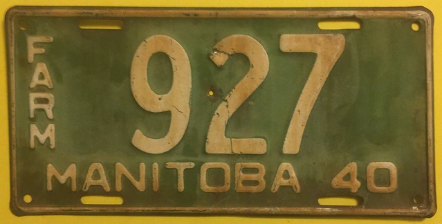 MANITOBA 1940 ---FARM LICENSE PLATE