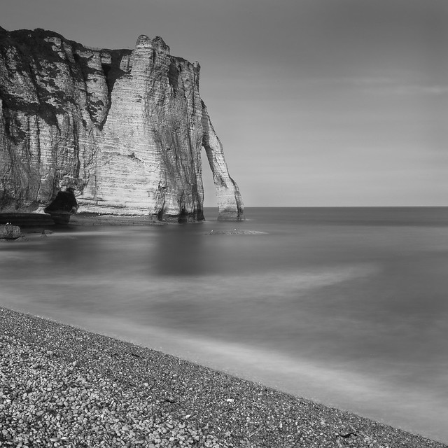 Etretat, long exposure cliffs