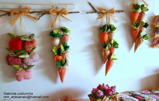 ♥♥ penduricos♥♥ | Penduricos de cenouras e maçãs estes vão p… | Flickr