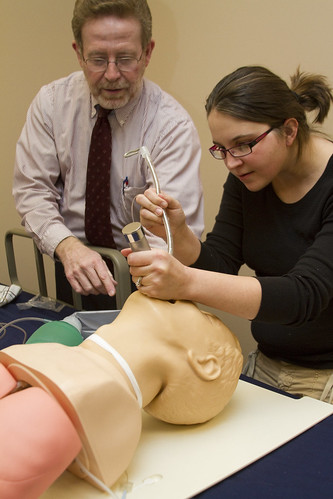 Stark State Respiratory Care Student Receives Instruction