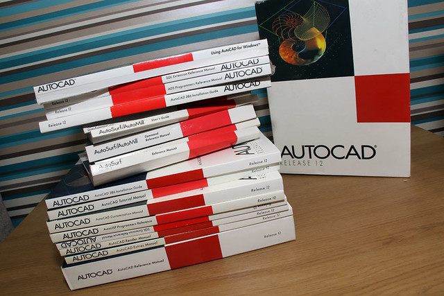 AutoCAD R12 Media
