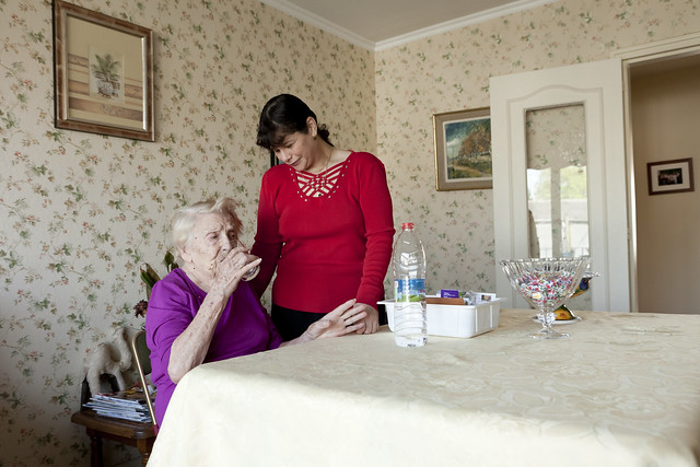 Caregivers for the elderly (04) - 11Apr11, Villiers-sur-Marne (France)