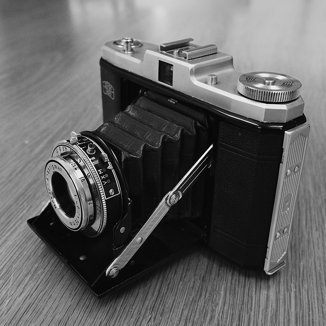 Zeiss Ikon Nettar 518/16 Medium Format Film Camera