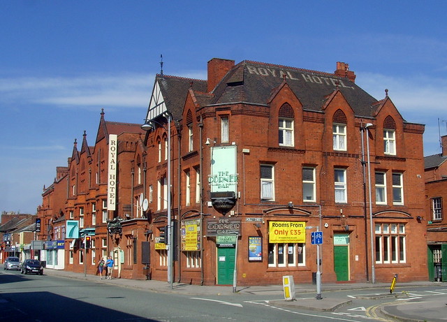 The Corner Bar and the Royal Hotel, Crewe