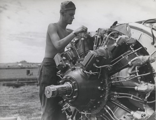 Marine mechanic, Guadalcanal, November 1942 | Unidentified M… | Flickr