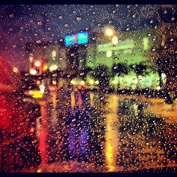 Rain ! #bahrain #igersbh #igersbahrain #manama #iphoneography
