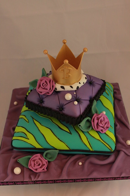 Stacked pillow cake with crown