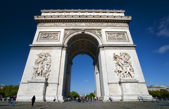 France - Paris - Arc de Triomphe uncorrected v2