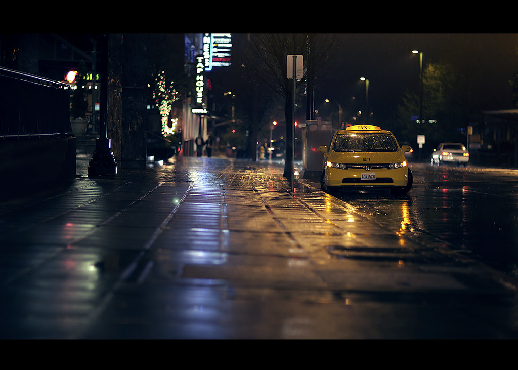 Вечер улица машины. Ночное такси. Такси ночью. Такси ночной город. Улицы ночное такси.