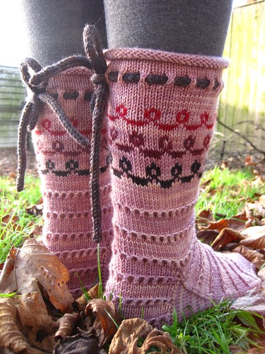 Hobbit Cakes | January 2011 pattern in the Socks For All Sea… | Flickr