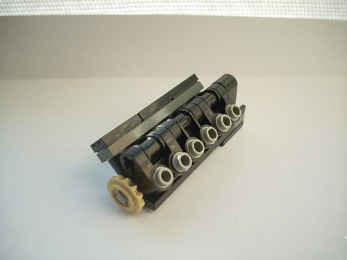 Technic + Brick  V12 | by Tommy ñ
