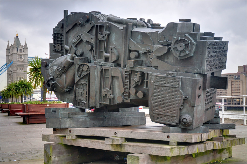 'Head of Invention' by Eduardo Paolozzi, rear view | Flickr