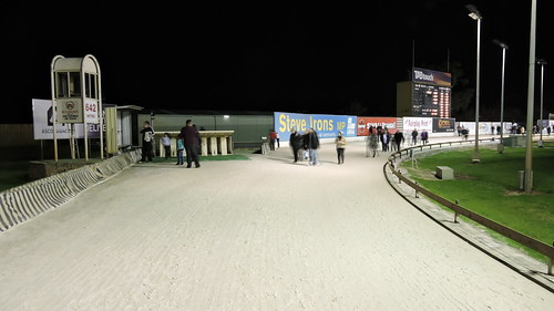 Cannington Greyhound Track Perth - Final Meeting on Old Si… | Flickr