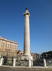 トラヤヌスの記念柱