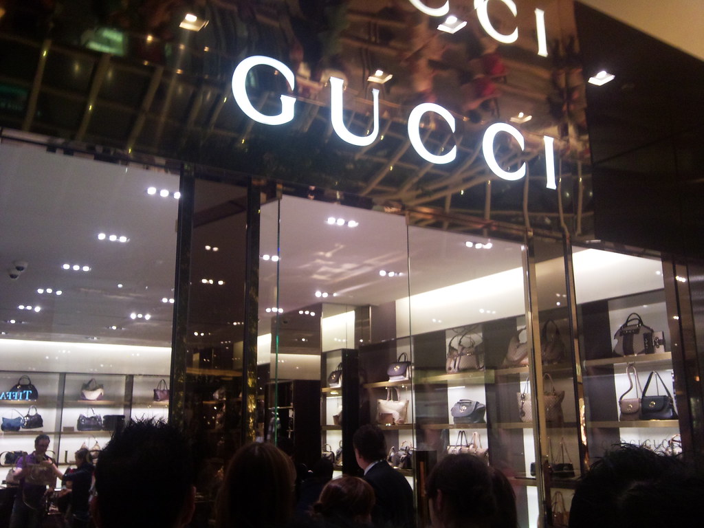 Gucci chadstone | Gucci also had a queue | Jayve | Flickr