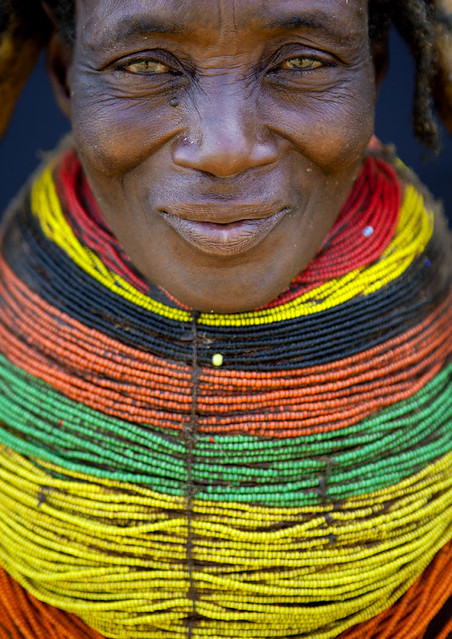 Mumuhuila giant necklace - Angola