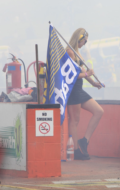 NZ drag nationals - hold the flag ...