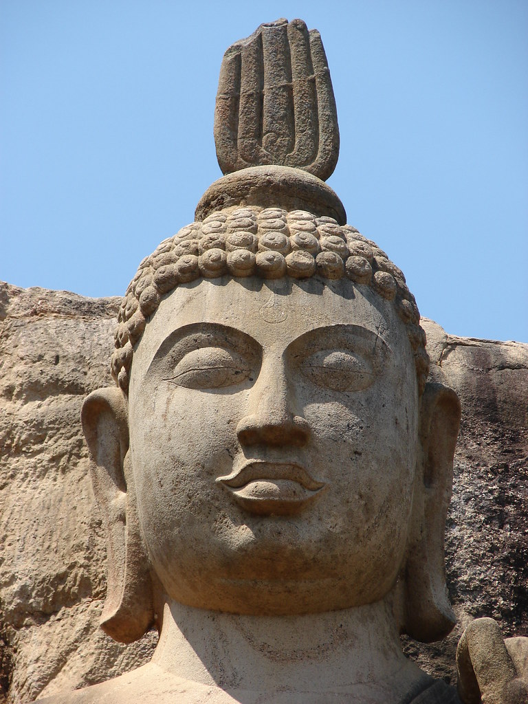 Aukana Buddha Statue