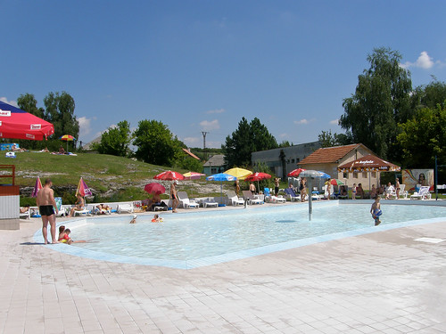 pool slovakia svk bazen santovka kupalisko termalnekupalisko sp560uz termalne