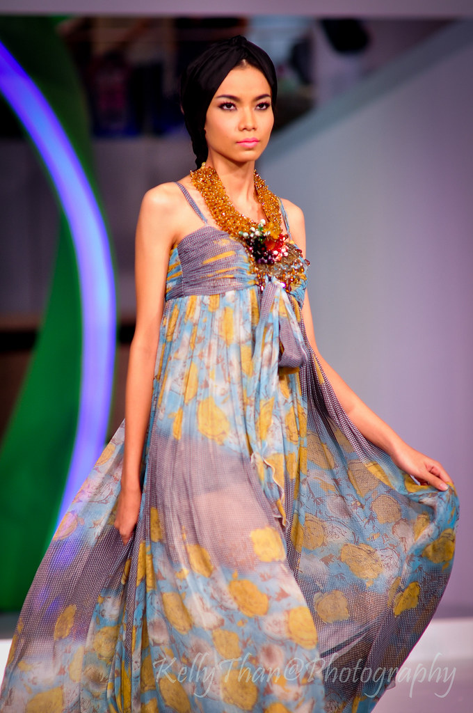 _DSC0081 | Creatively Thai Fashion Show @Vivo Jun 8-12, 2011… | KeLLy ...