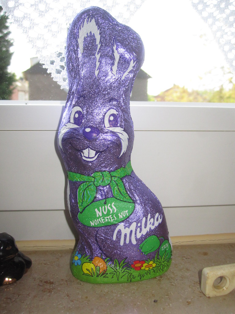 Milka Schmunzelhase Nuss | Hazelnut chocolate easter bunny! | Flickr