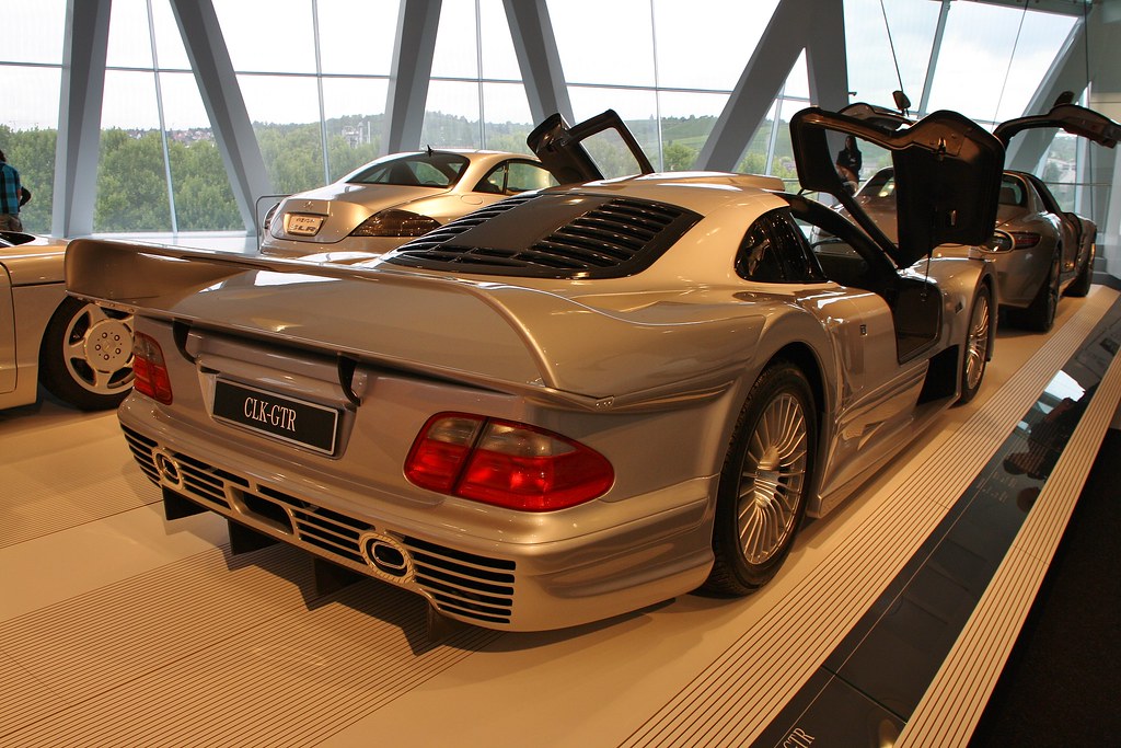 Image of Mercedes-Benz CLK-GTR Road Car
