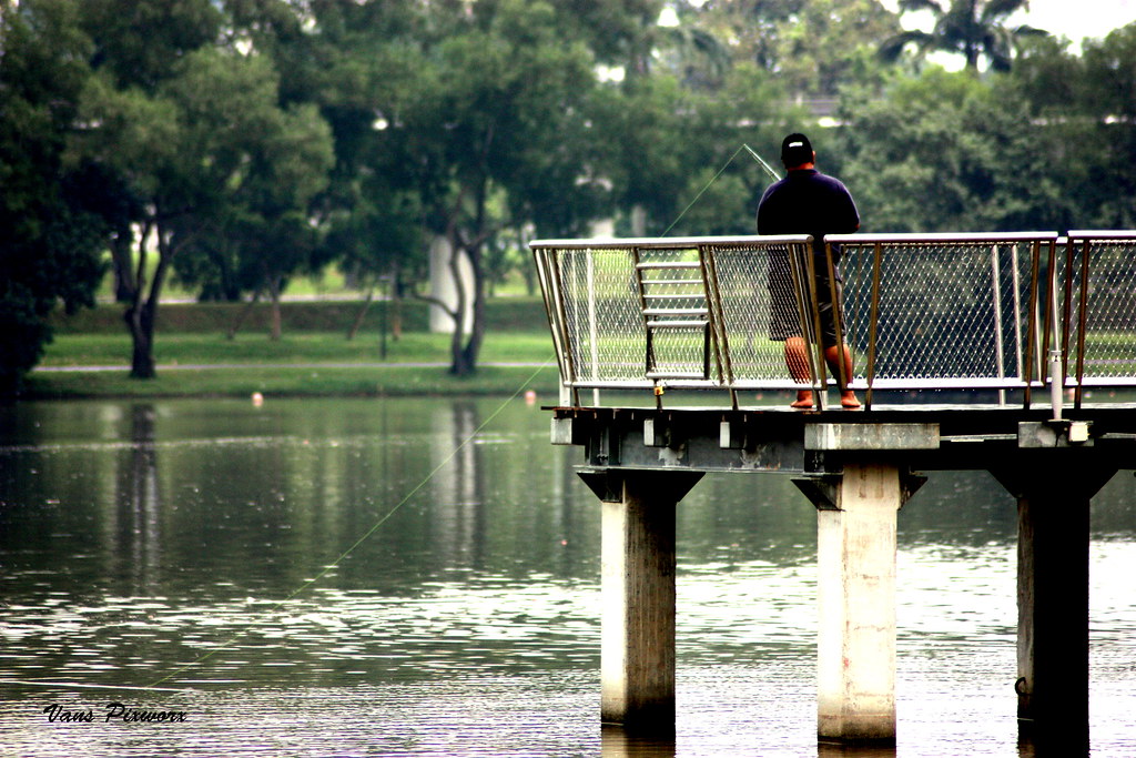 Fishing in Jurong Lake, Singapore 