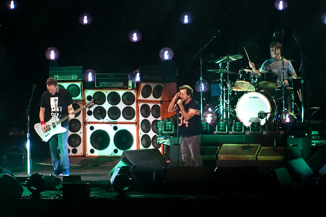 Pearl Jam Lighting Bolt Concert _D7C35225