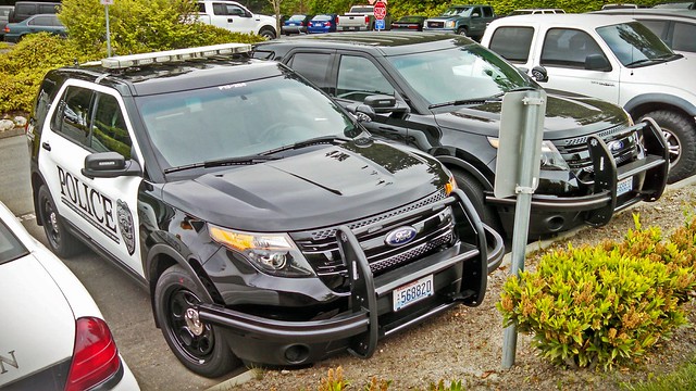 Lynnwood Police Department Ford Police Interceptor Utility SUV