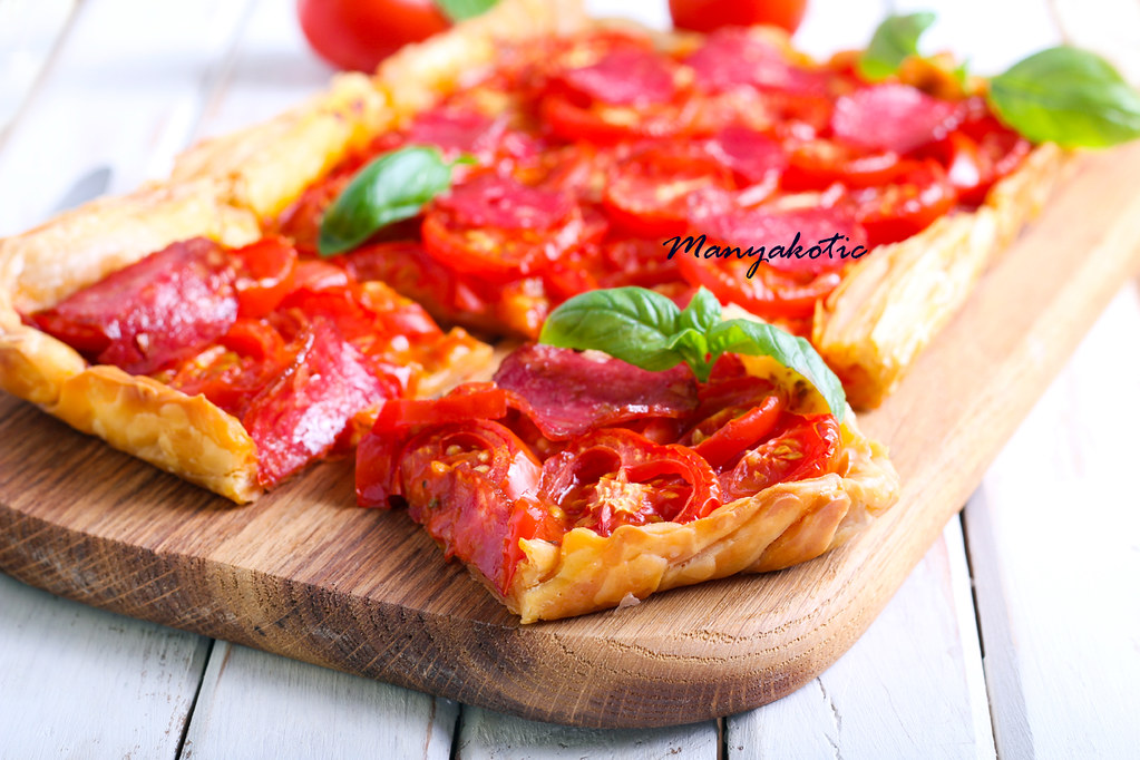 Tomato and salami tart | Tomato and salami tart, sliced, sel… | Flickr