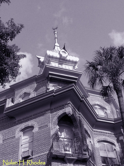 B&W Picture of Tampa University Architecture