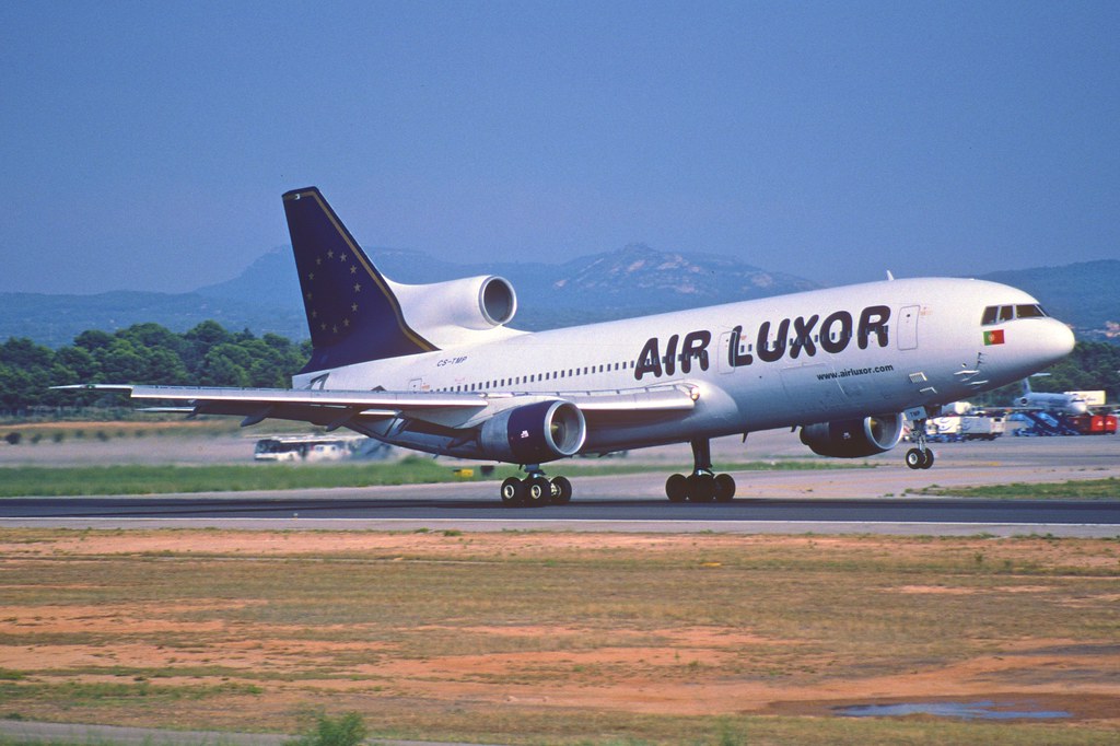 185gm - Air Luxor Lockheed L-1011 TriStar 500; CS-TMP@PMI;17.08.2002