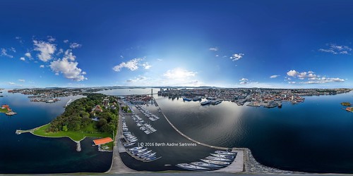 equirectangular stavanger aerialview aerial 360degree panorama 2016 september norway norge city sølyst buøy engøy water sea sun sunlight clouds boat harbour havn båt scenics