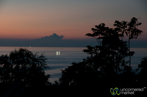 sunset water thailand dusk kohphangan kophangan gulfofthailand dpn suratthani squidboats haadyao sunsetview