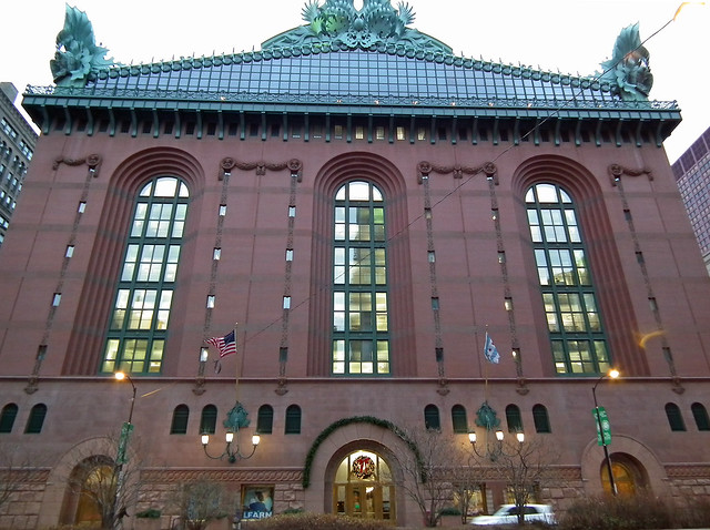The Harold Washington Library Center, A 1991 Building Designed by Hammond, Beeby and Babka (2010)