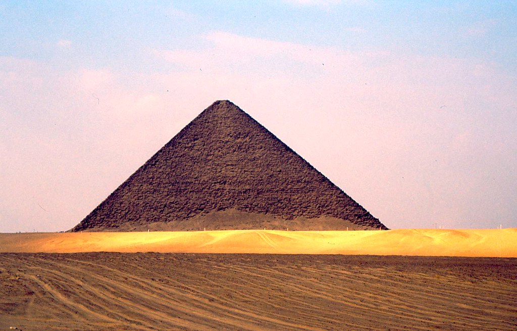 Пирамида снофру 220 104 11. Снофру фараон. О Снофру написать. Фараон Снофру Википедия.