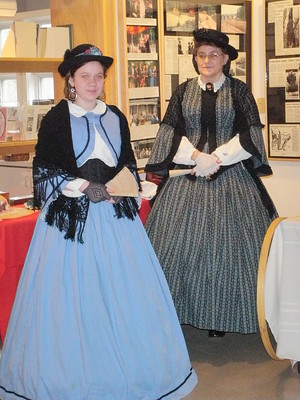 Women dressed in Colonial garb
