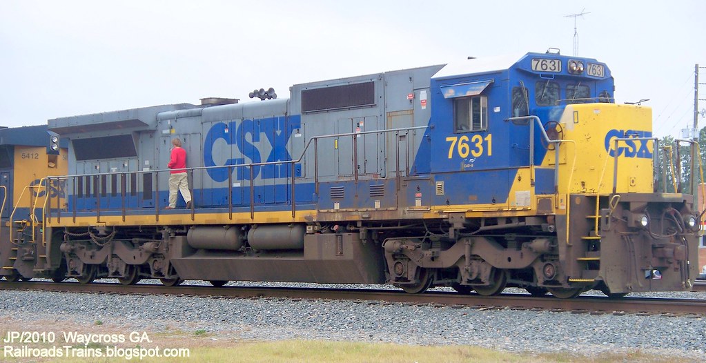 CSX 7631 C40-8 Locomotive Train Engine at Waycross Georgia,CSXT Railroad